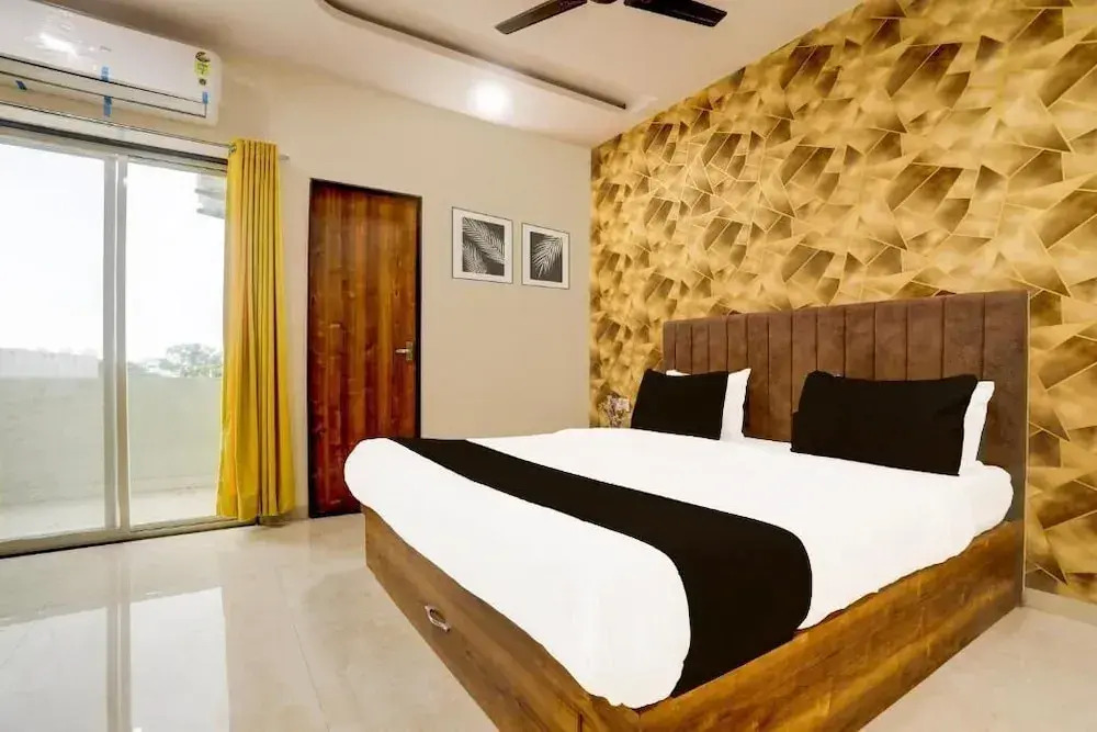 Hotel O Gaurav