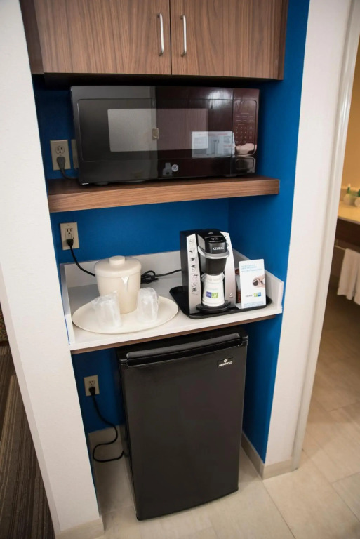 Holiday Inn Express Hotel & Suites Lexington-Downtown University by IHG