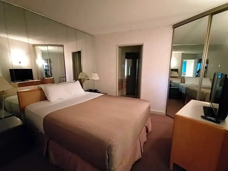 Royal Harbour Resort