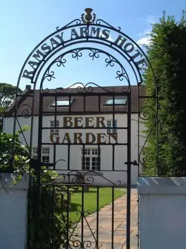 Ramsay Arms Hotel