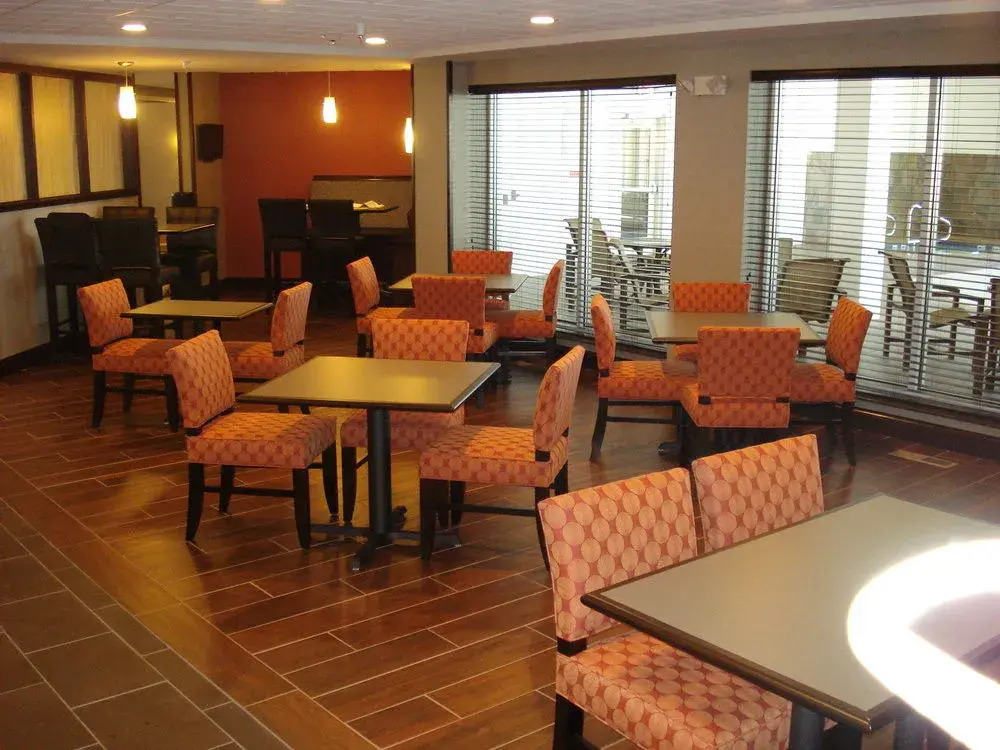 Holiday Inn Express & Suites Rapid City I-90 IHG