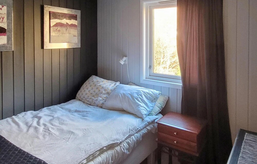Nice Home in Lyngdal With Wifi and 4 Bedrooms