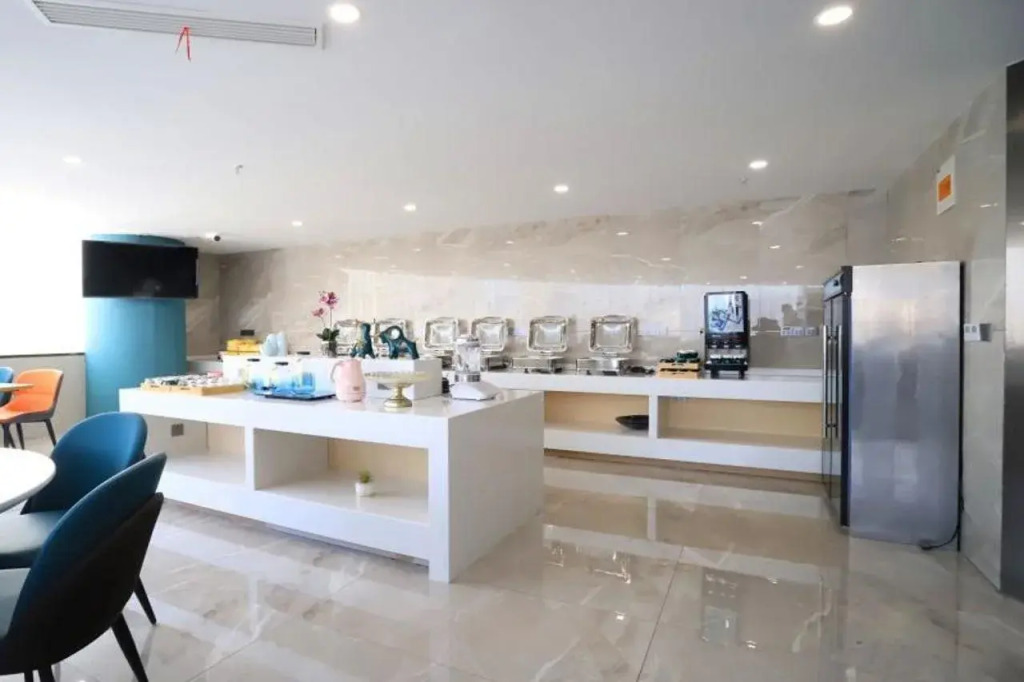 VX Hotel Jiangsu Taizhou Xinghua RT-Mart