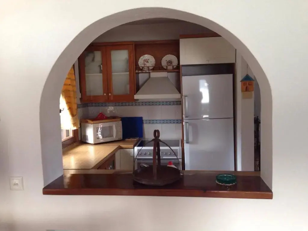 Pleoussa Studio and Apartments
