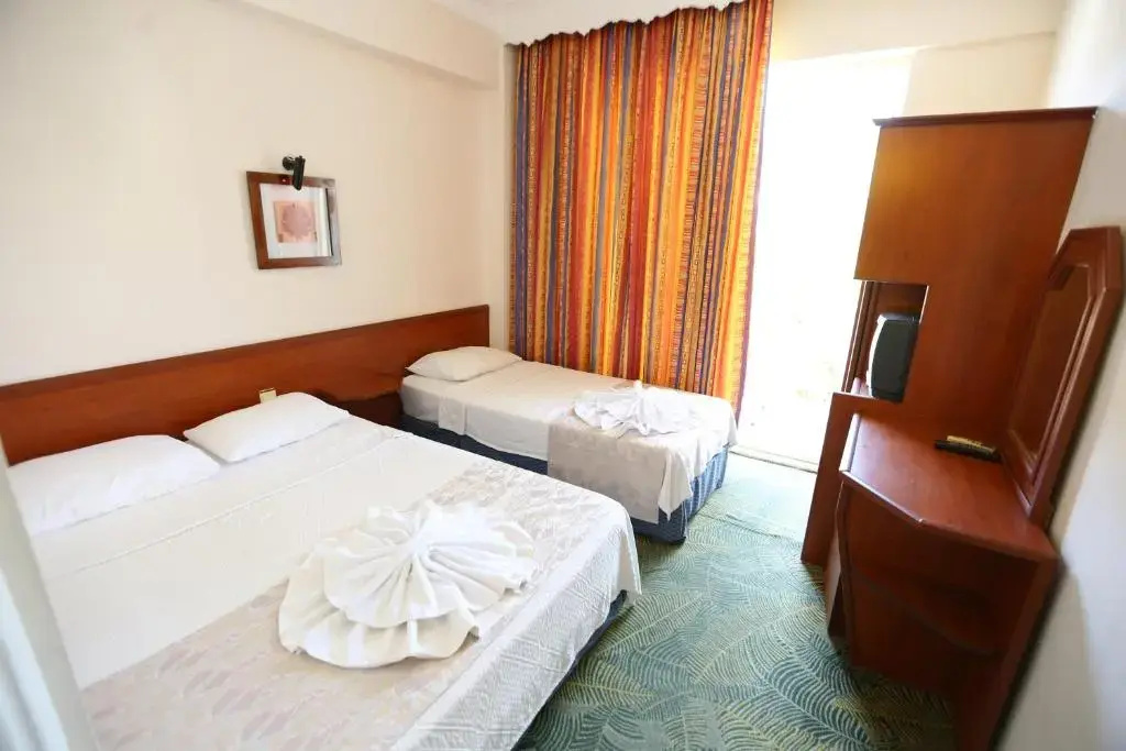 Paradise Hotel