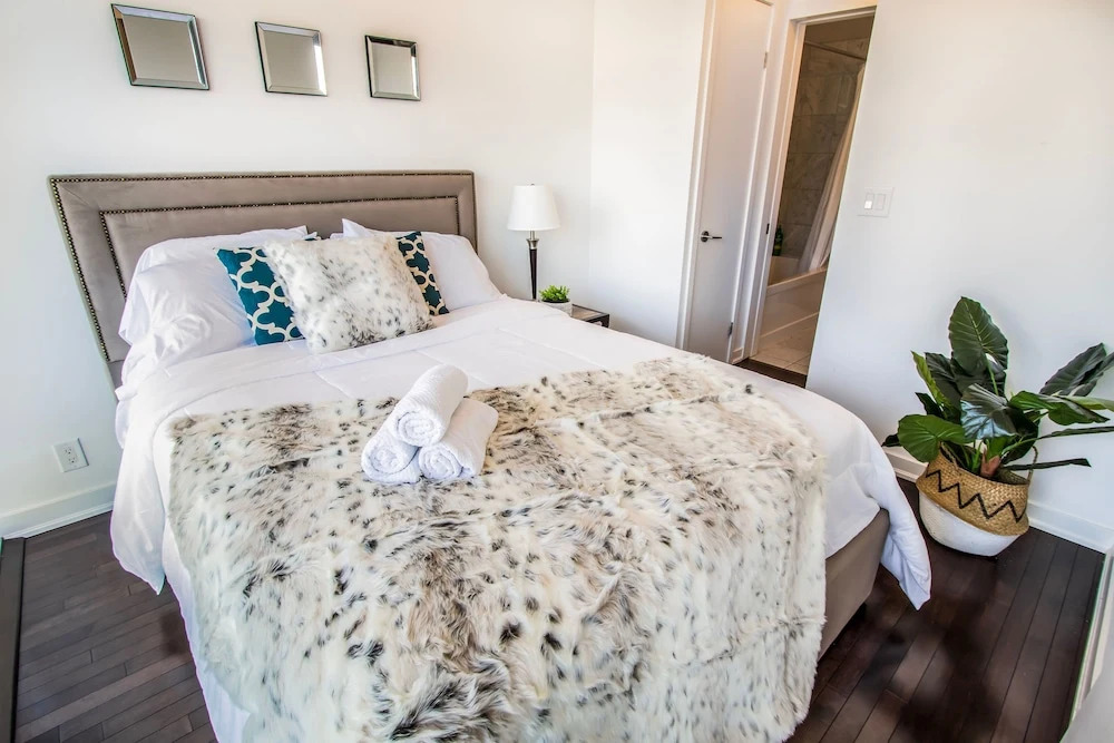 MiCasa Suites - Modern Executive Condo