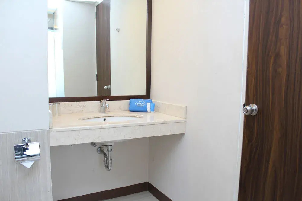 Airy Legian Benesari 2 Kuta Bali