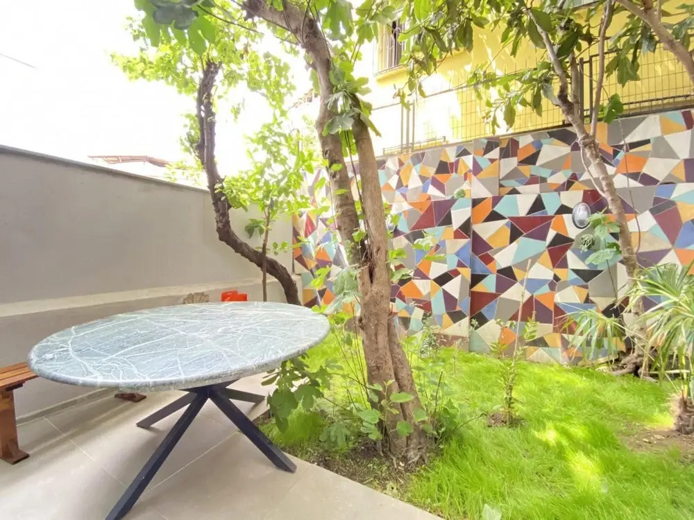 Flat With Backyard Close to Galata Tower