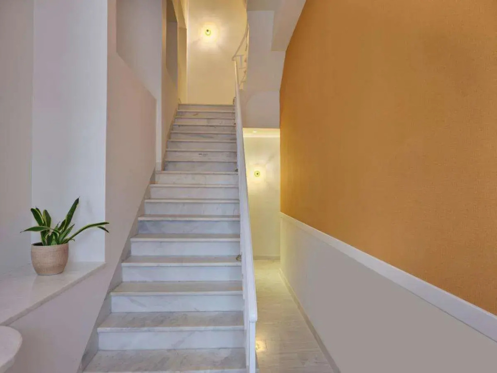 Astikon House