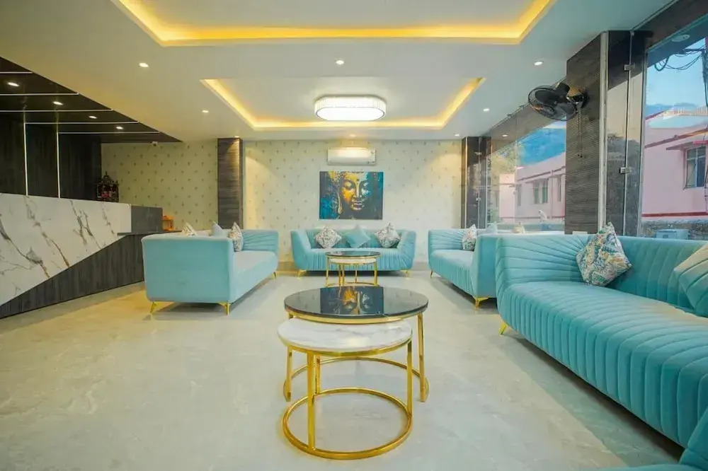 Hotel Nirvana Bliss, Behind Parmarth Niketan
