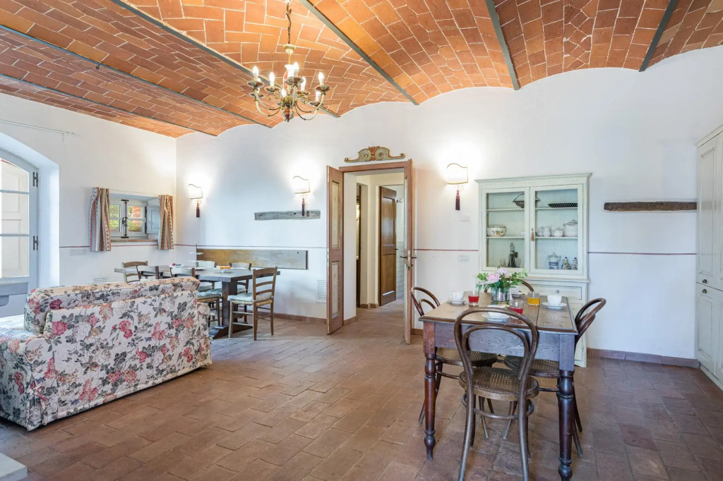 ANTICA VILLA MERELLI 12, Emma Villas
