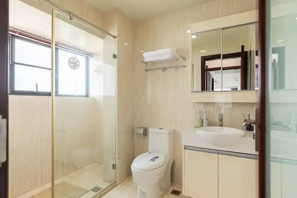 Locals Boutique Apartment Huafa Plaza 6