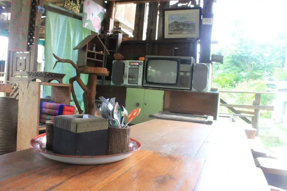 Chiang Dao Wood house Homestay