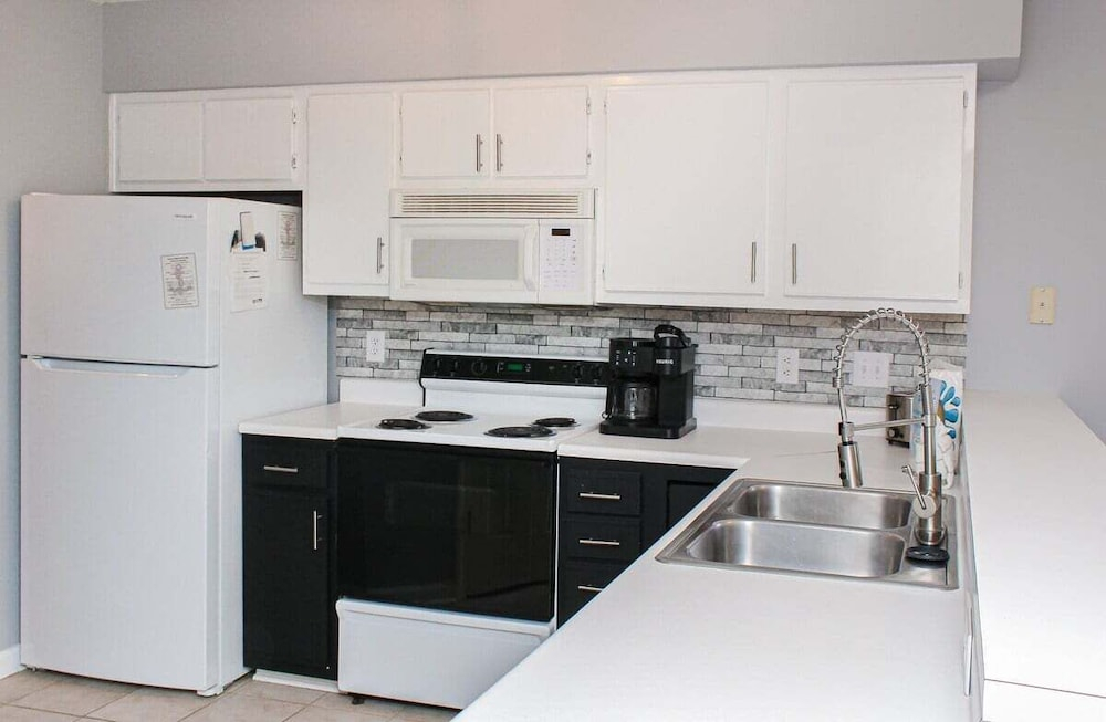 Waterway Village 13F
