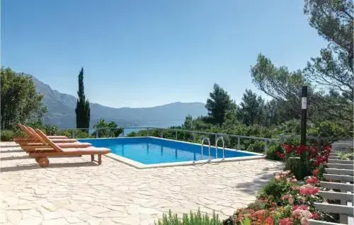 Holiday Home In Zrnovo