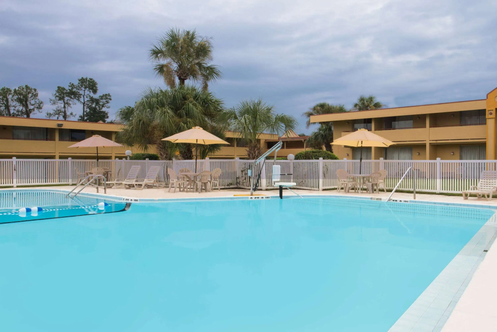 Days Inn by Wyndham Ocala North