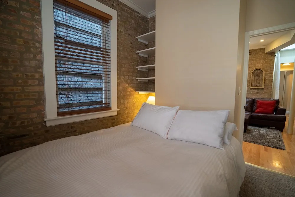 Old Town Suites Operated by Roscoe Village Guesthouse
