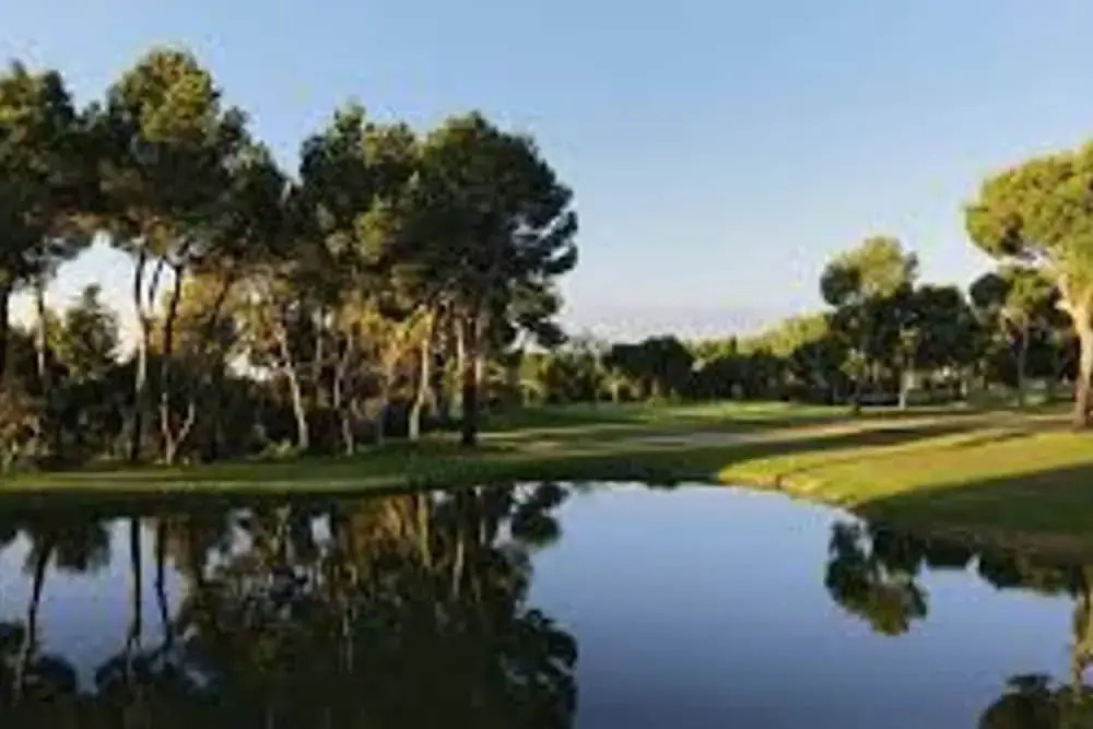 LA Fuente 3 Bedroom Apartment With Comm Pool