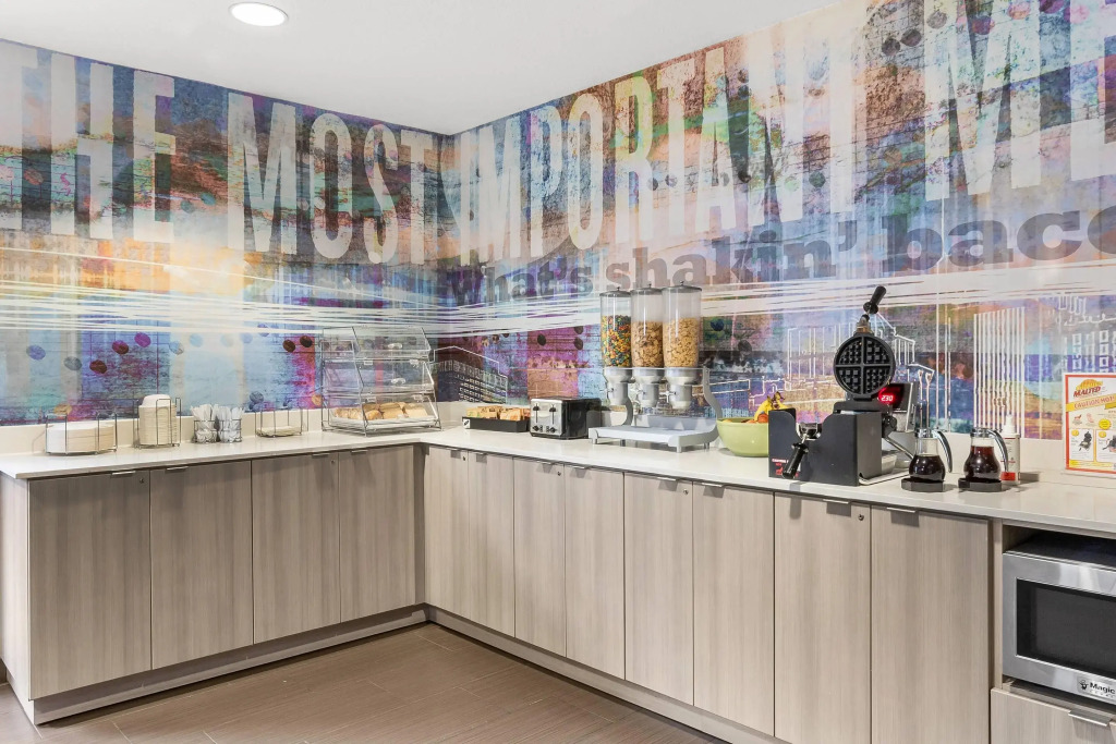 Quality Inn & Suites Nashville - Bellevue