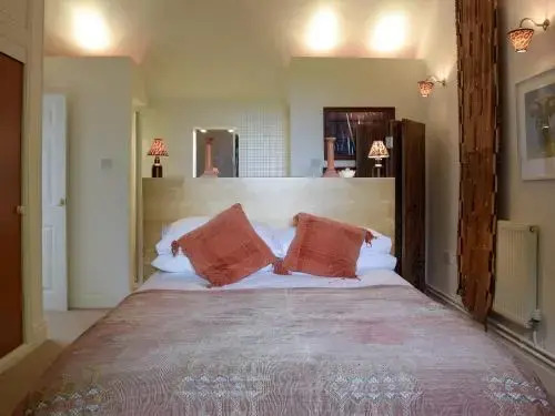 Sardis Cottage