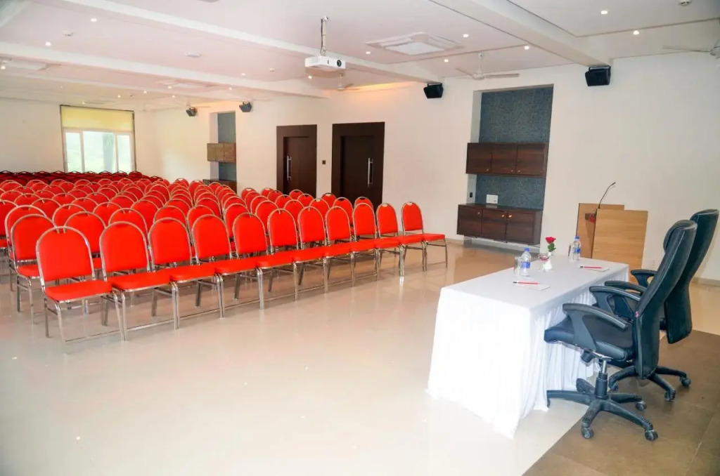 7 Apple Resort Lonavala