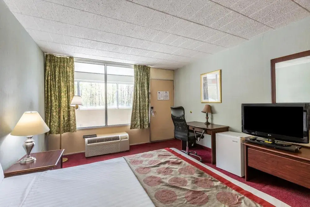 Ramada Hazleton