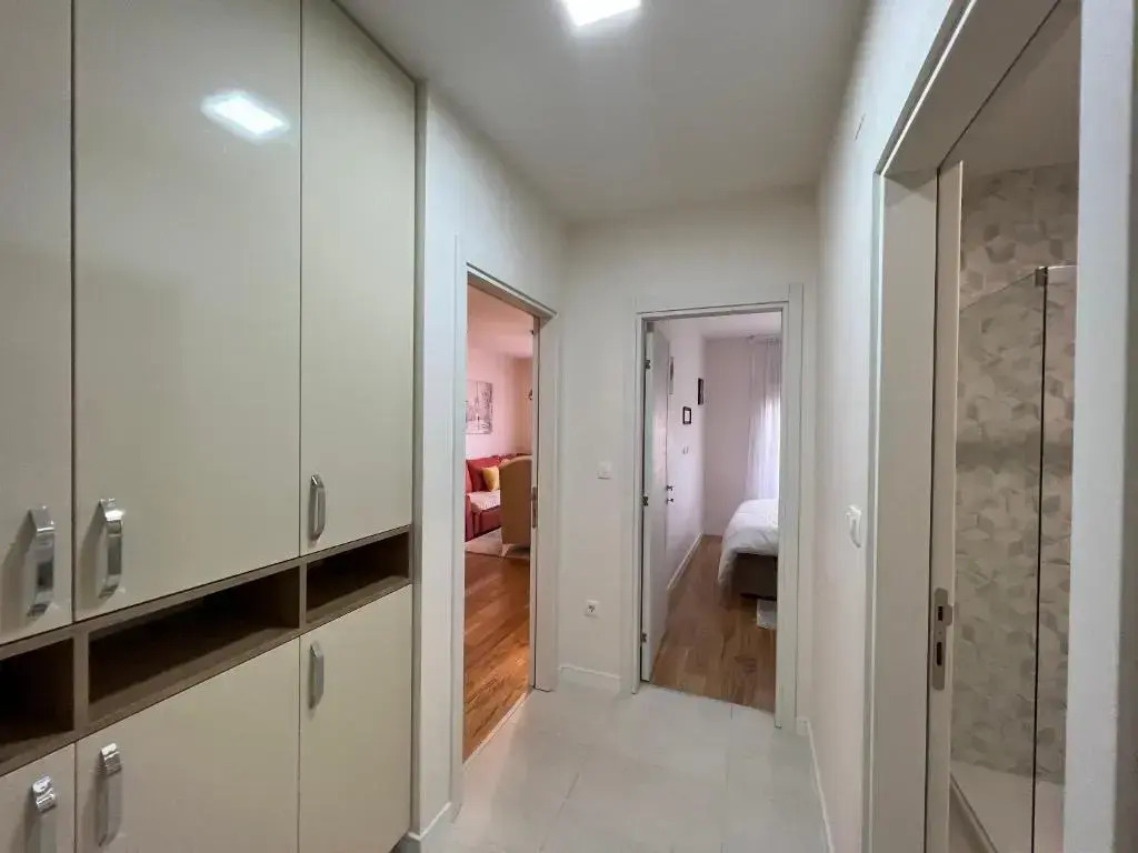 White Homes apartment 12