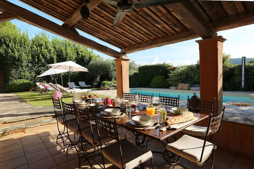 Villa Jas Fontaine by Villa Plus