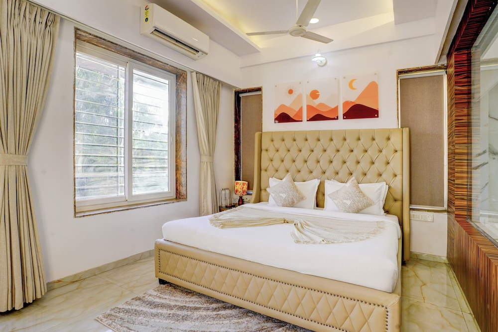 Alaya Stays Nest 4BHK villa with Pool