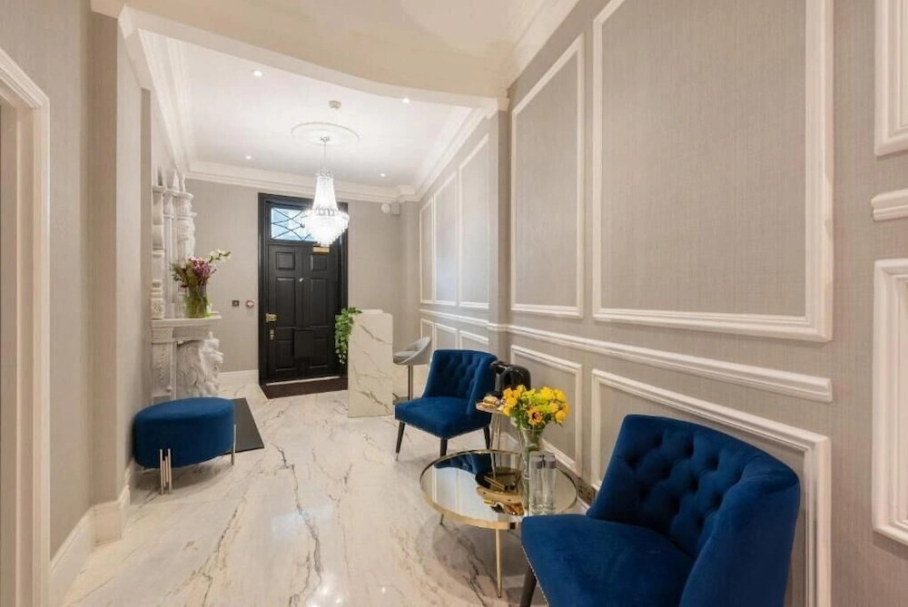Charles of Mayfair