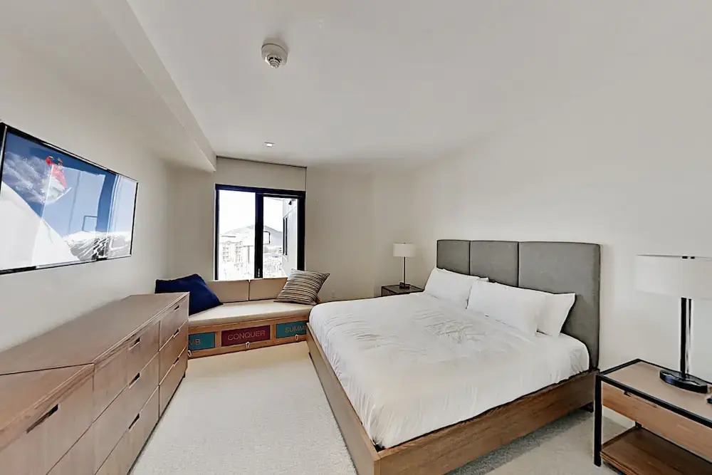 Ski-in/ski-out Dream W/ Resort Pool & Luxe Perks 1 Bedroom Condo