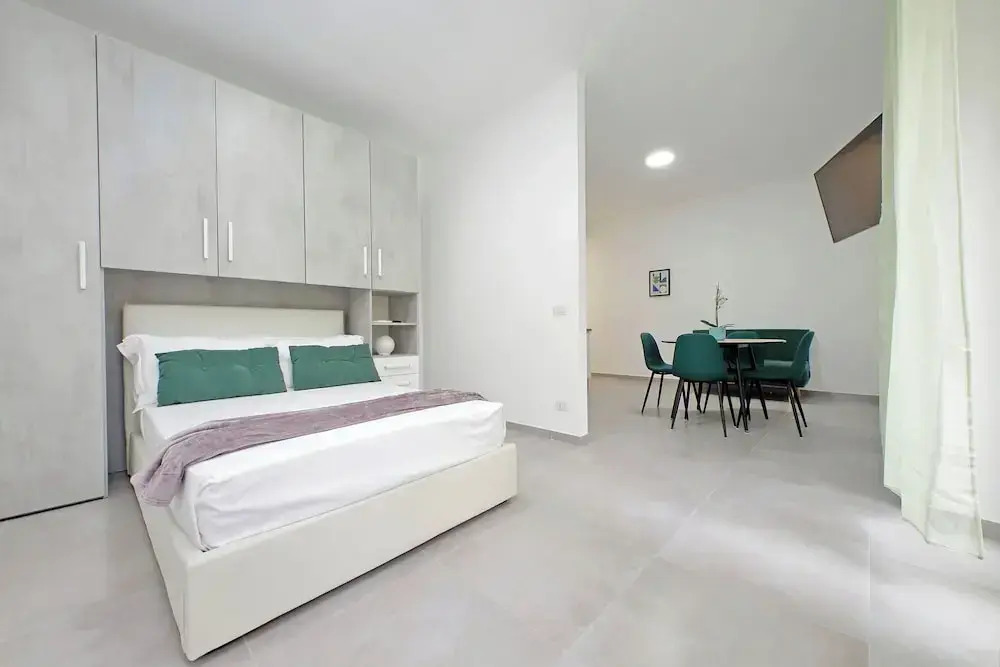 YCH Bagnera Suites