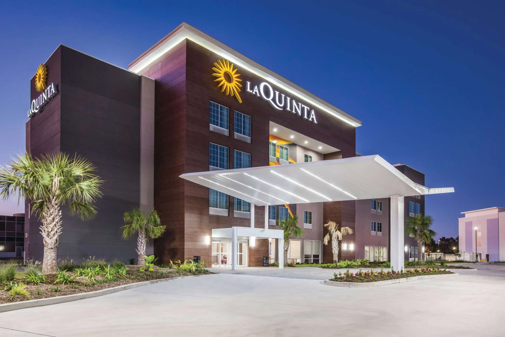 La Quinta Inn & Suites by Wyndham Baton Rouge - Port Allen