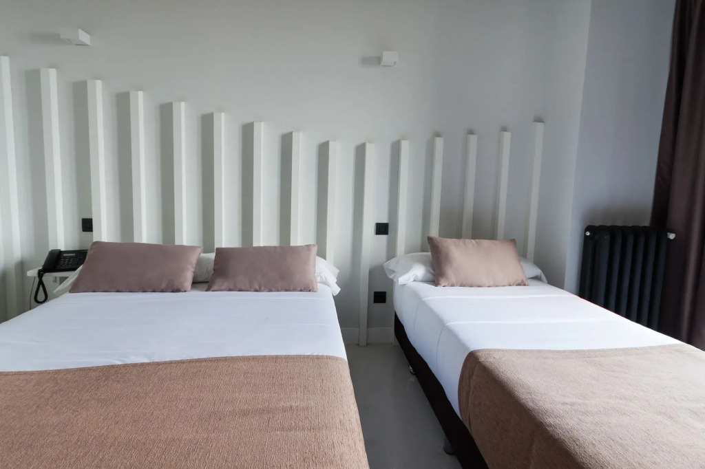 Hostal Charlotte-Gran Vía