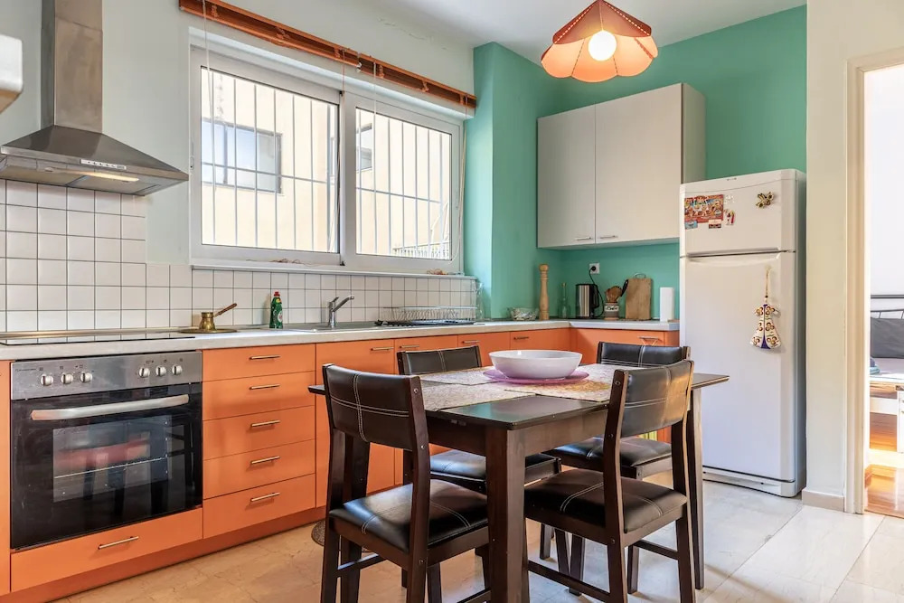 Erika's Oasis - Stylish Living in the Heart of History
