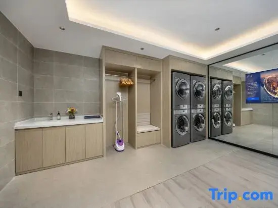 Kyriad Marvelous Hotel Hami Gongyuandaguan Community Manjie Life Plaza