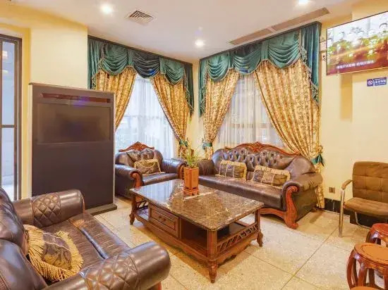Yu Hill Hotel (Guilin Arctic Square)