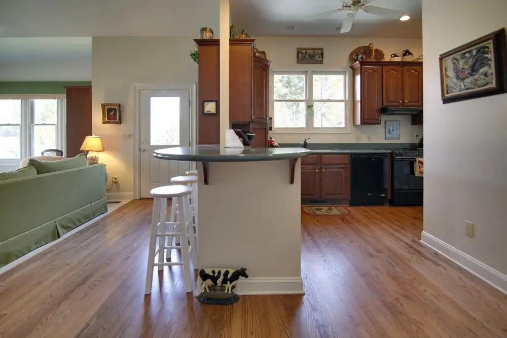 2385bufs 4 Bedroom Home