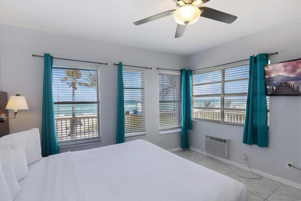 Paradise Oceanfront by HBH