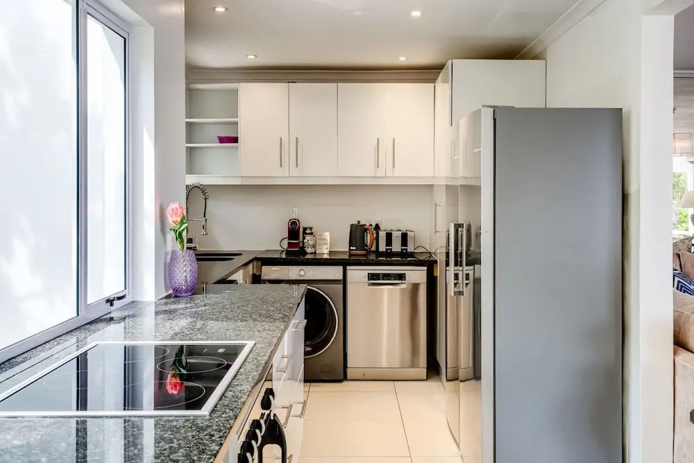 Camps Bay Family Holiday Home Sunset Sanctuary