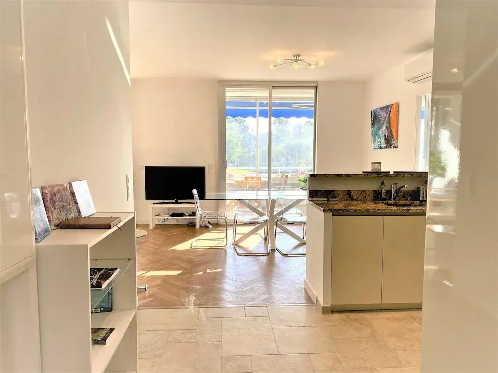 Viva Riviera Sunny 3 Bedrooms 2 Bathrooms Croisette