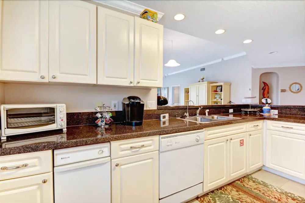 Ocean Park - 3 Br Condo