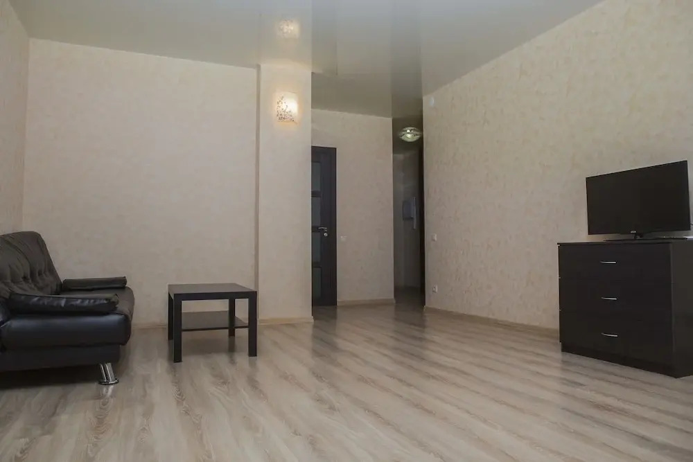 Apartment on 7-ya proseka 92