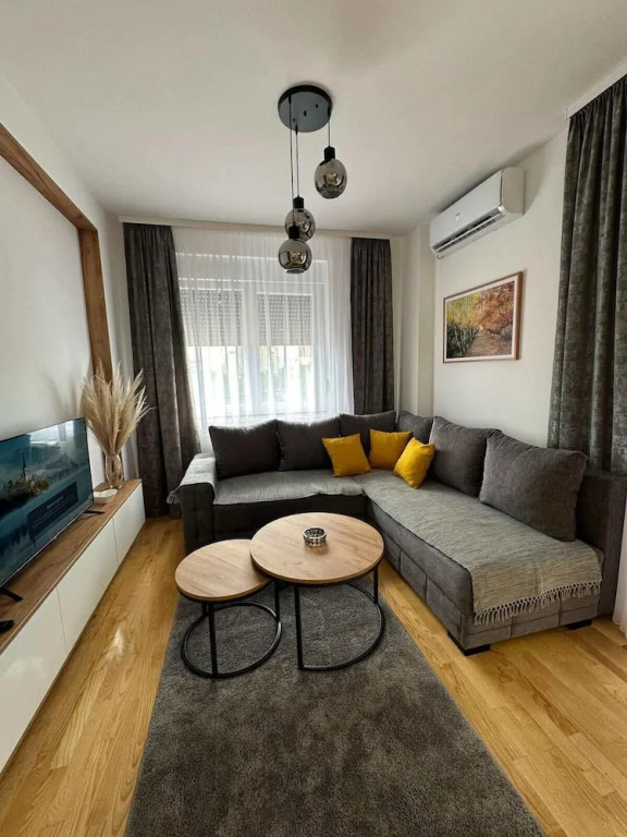 I&I 3 Bedrooms Apartment I