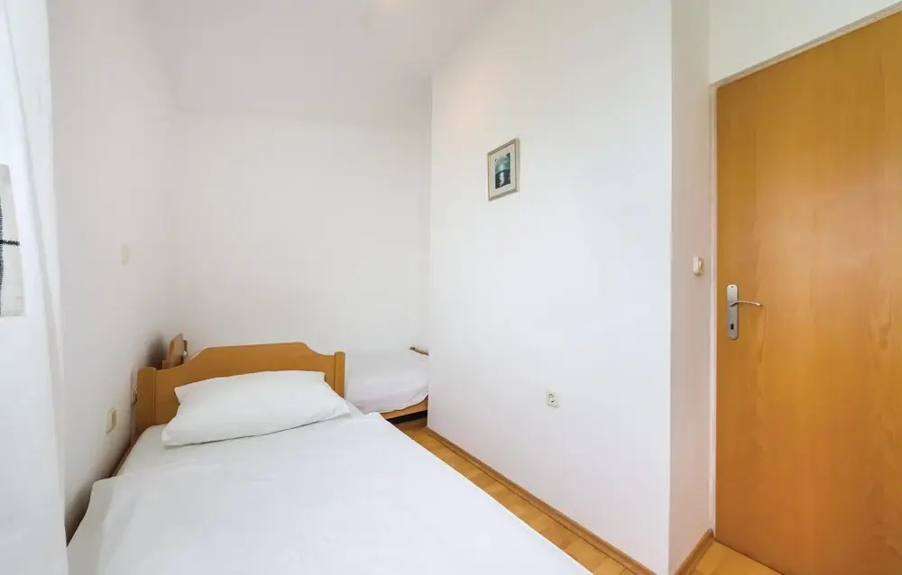 Amazing Home in Bibinje With Wifi and 4 Bedrooms