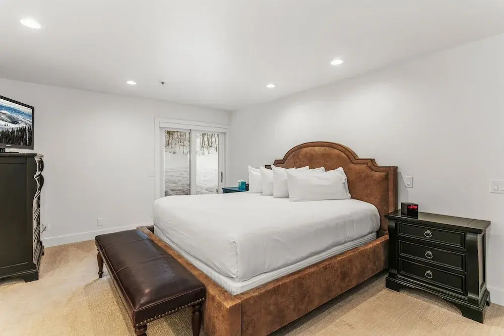 Queen Esther at Deer Valley Resort - Four Bedroom Condo with Hot Tub #2348 4 Condo