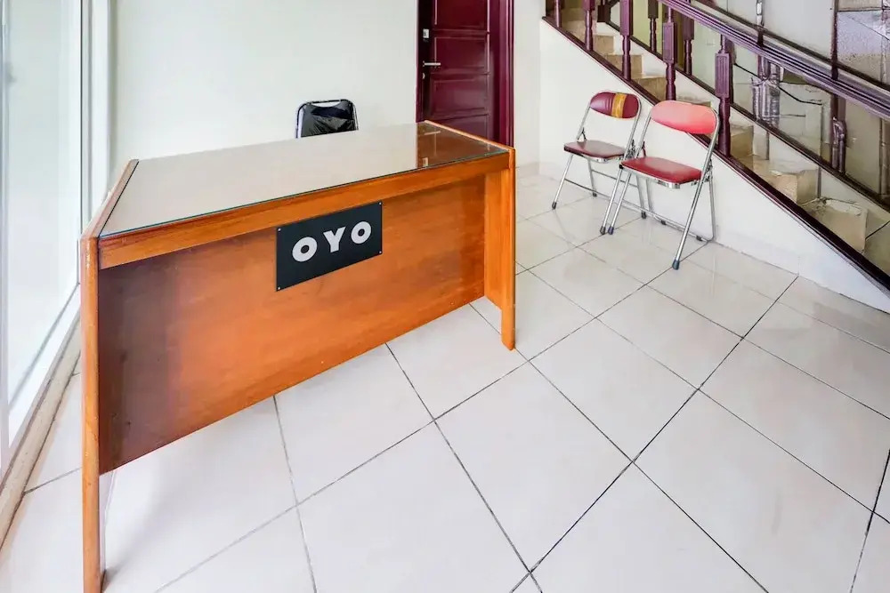 Hotel O Tangerang Near Supermall Karawaci  Formerly Bromo 18