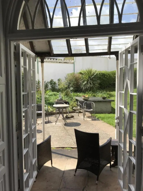 Royal Glen Hotel