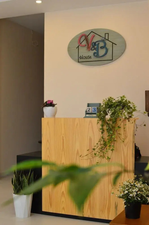 V&B House