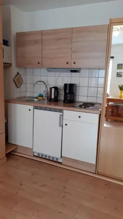 1-Zimmer-Apartment-1-im-1-Obergeschoss